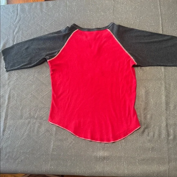 Vintage Hard Rock Cafe Women’s Red/Gray 3/4” Sleeve Tee - Picture 6 of 6